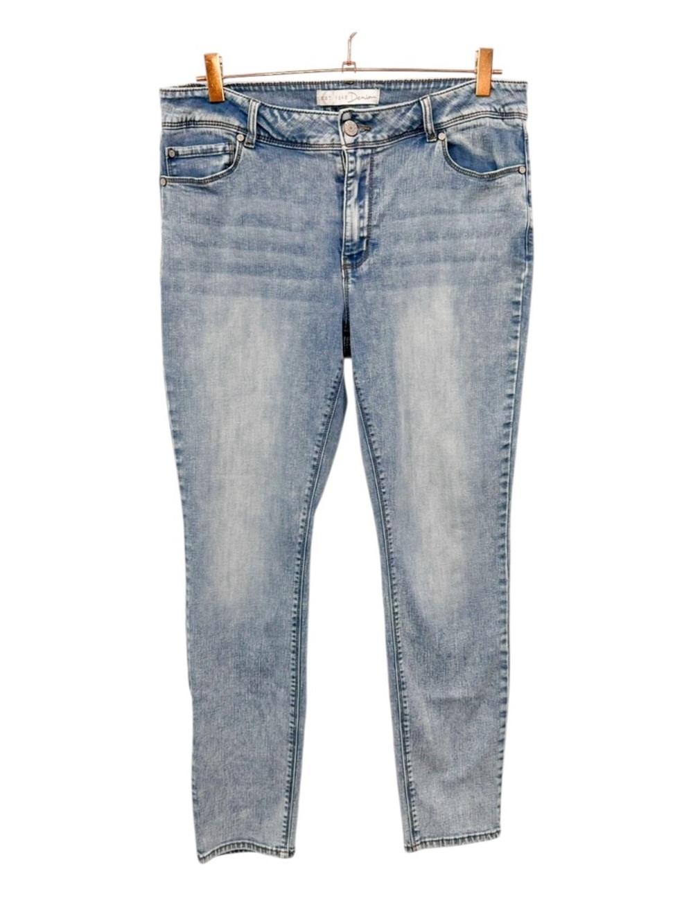 CATO EST. 1946 Light Wash Mid Rise Skinny Jeans Size 14